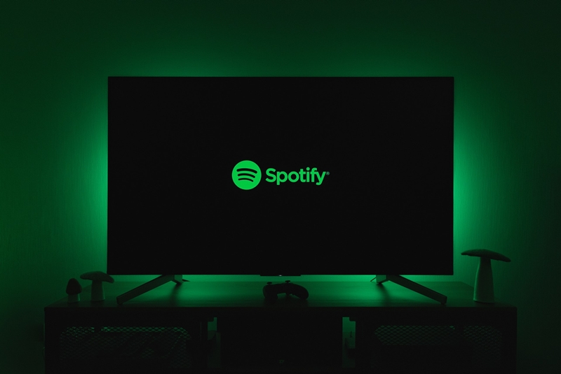 play spotify music streaming