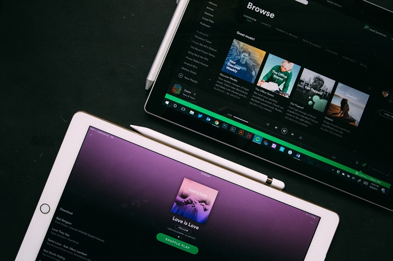 Can You Play Spotify On Twitch? 4 Alternative Ways In 2023!