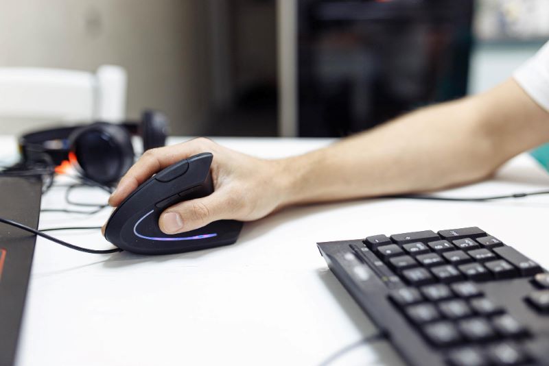ergonomic computer mouse